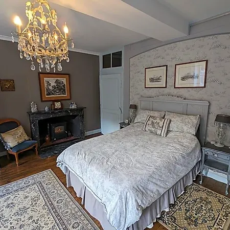 Sweeting's Bed & Breakfast Chailland